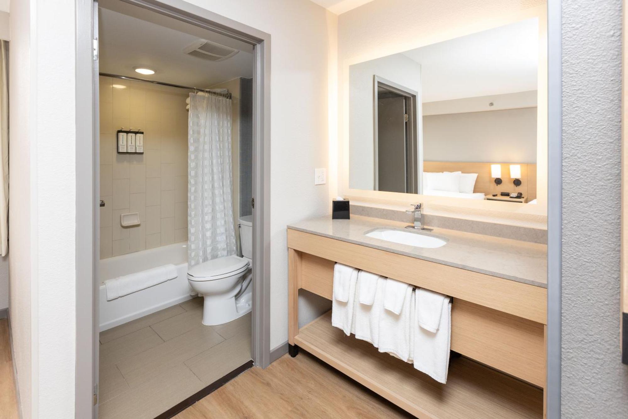 Hyatt Place Greenville/Haywood Εξωτερικό φωτογραφία