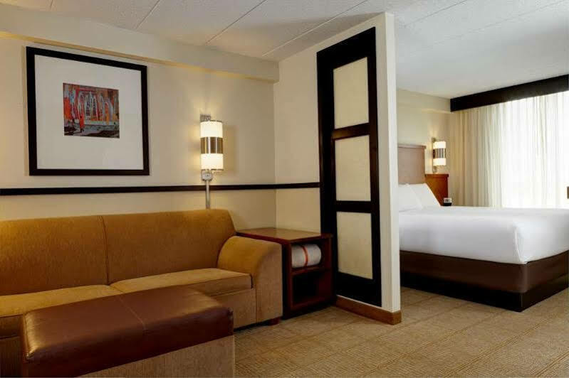 Hyatt Place Greenville/Haywood Εξωτερικό φωτογραφία